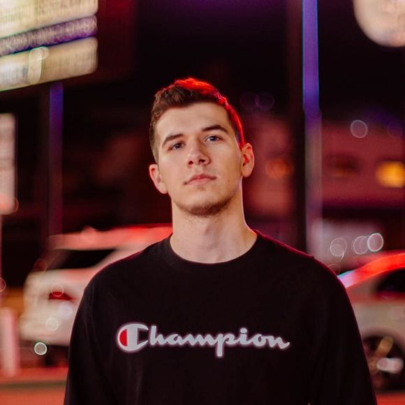 Meet your Posher, Daniel - Picture 1 of 1